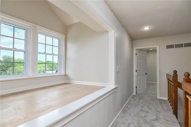 1040 S Wyckford Street, Olathe, KS 66061