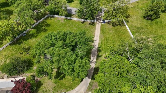 1040 S Wyckford Street, Olathe, KS 66061