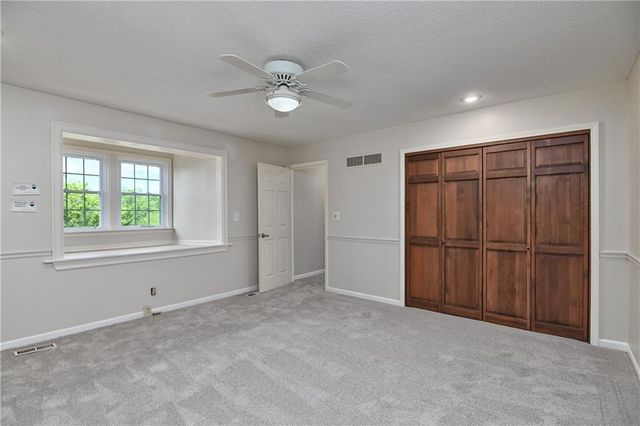 1040 S Wyckford Street, Olathe, KS 66061