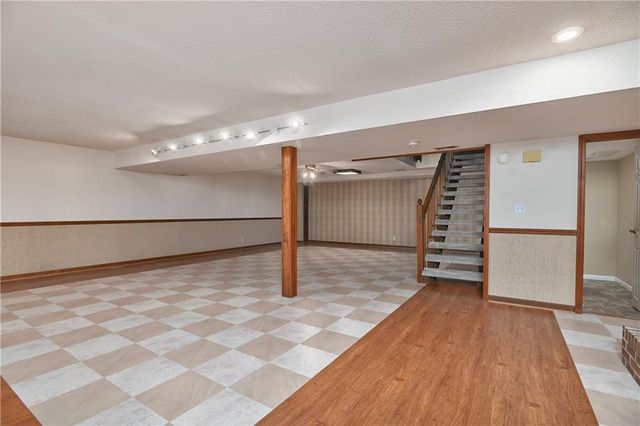 1040 S Wyckford Street, Olathe, KS 66061