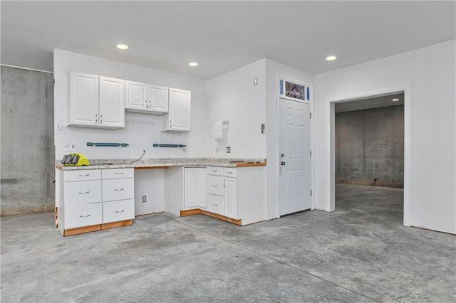 1040 S Wyckford Street, Olathe, KS 66061
