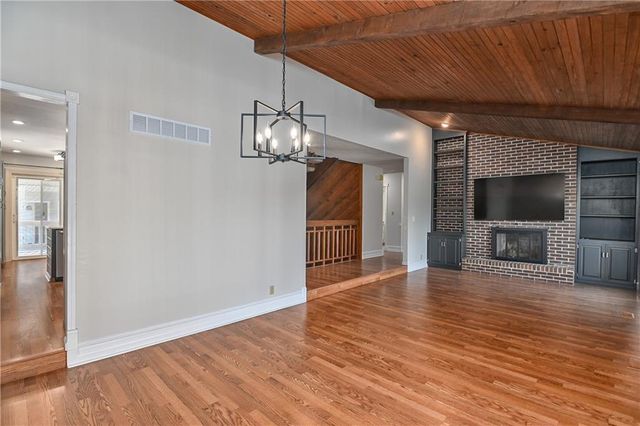1040 S Wyckford Street, Olathe, KS 66061