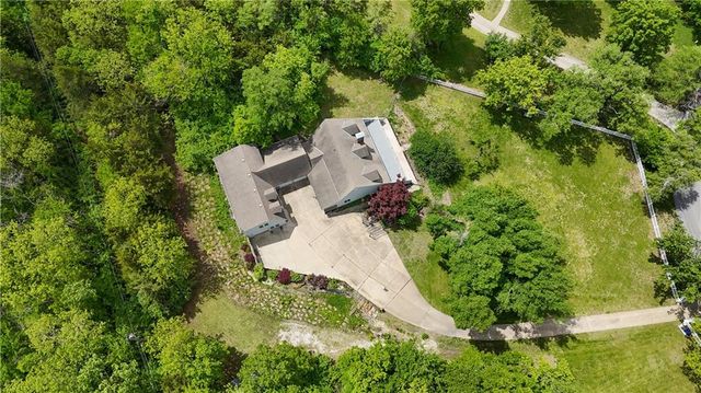 1040 S Wyckford Street, Olathe, KS 66061