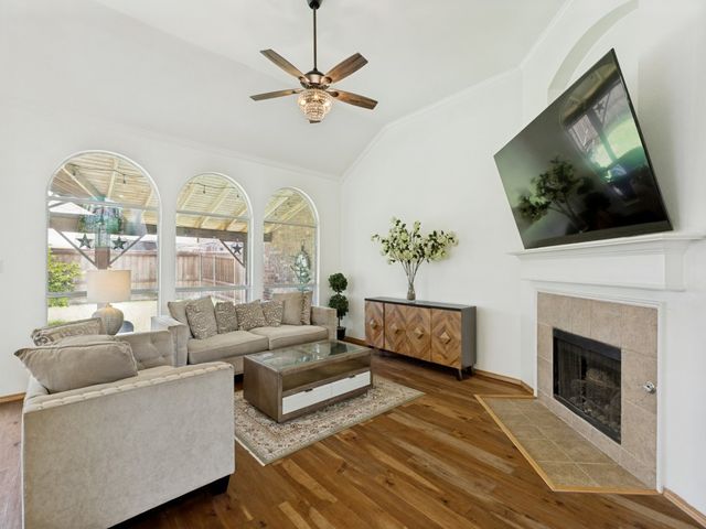 5913 Vineyard Lane, Mckinney, TX 75070