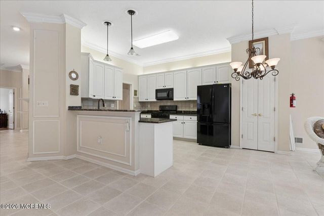 54 Silverside Road, Lakewood, NJ 08701