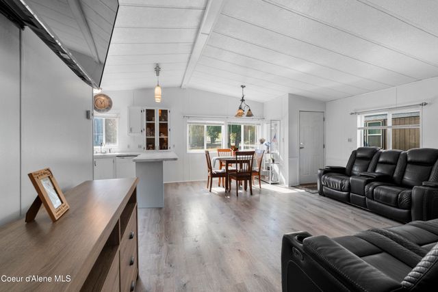 1439 W CABOOSE CT, Post Falls, ID 83854
