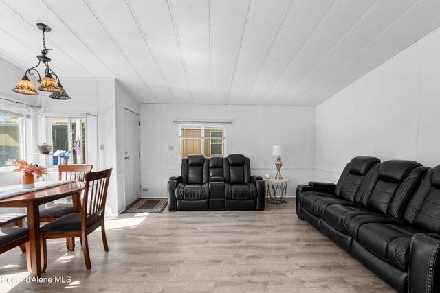 1439 W CABOOSE CT, Post Falls, ID 83854