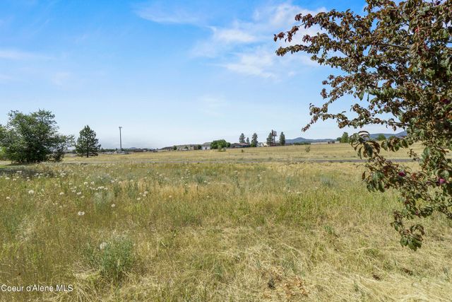 1439 W CABOOSE CT, Post Falls, ID 83854