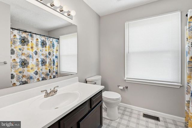 12 DOVER PL, Swedesboro, NJ 08085