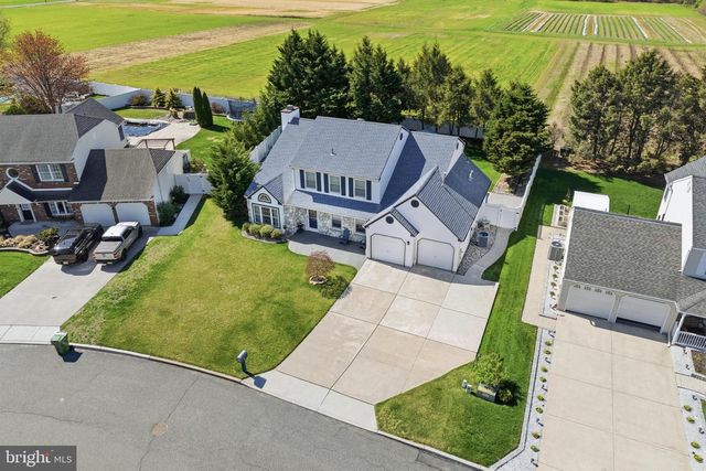 12 DOVER PL, Swedesboro, NJ 08085