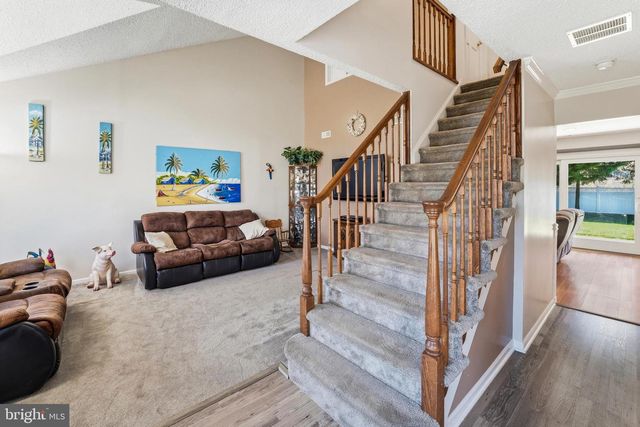 12 DOVER PL, Swedesboro, NJ 08085