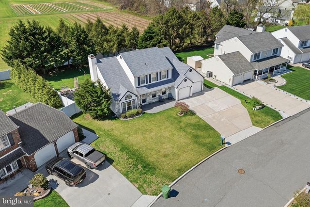 12 DOVER PL, Swedesboro, NJ 08085