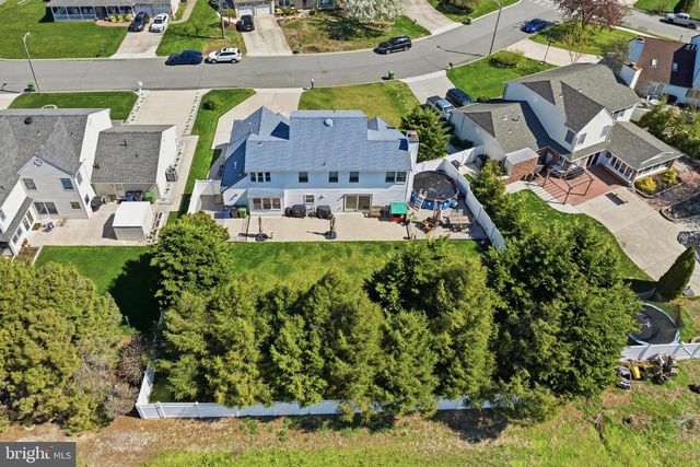 12 DOVER PL, Swedesboro, NJ 08085