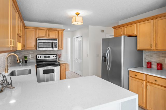 148 Keswick Ct, Clarksville, TN 37040