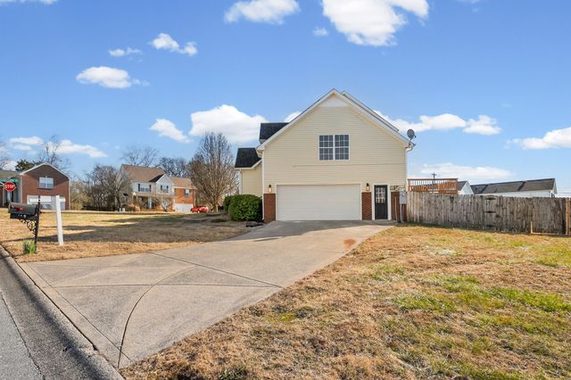 148 Keswick Ct, Clarksville, TN 37040