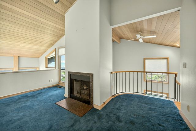 6023 Hillcrest Road, Medford, OR 97504