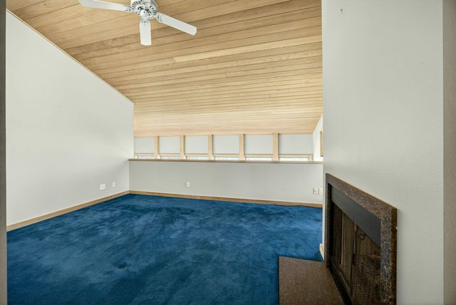 6023 Hillcrest Road, Medford, OR 97504