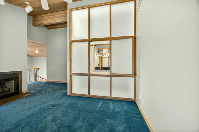 6023 Hillcrest Road, Medford, OR 97504