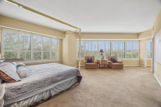 101 Westcott Street 305, Houston, TX 77007