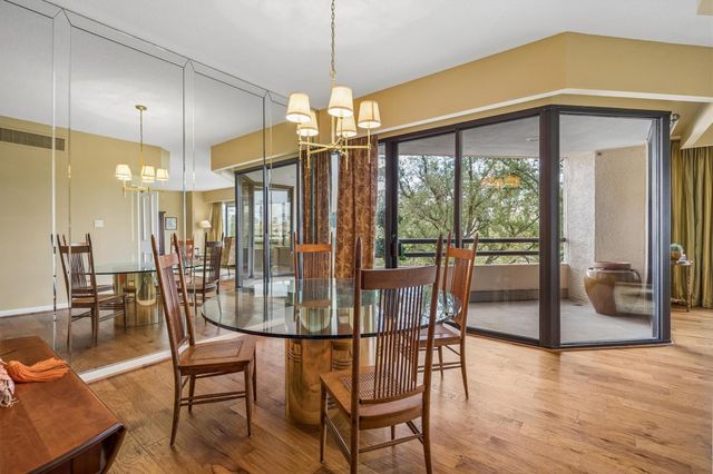 101 Westcott Street 305, Houston, TX 77007