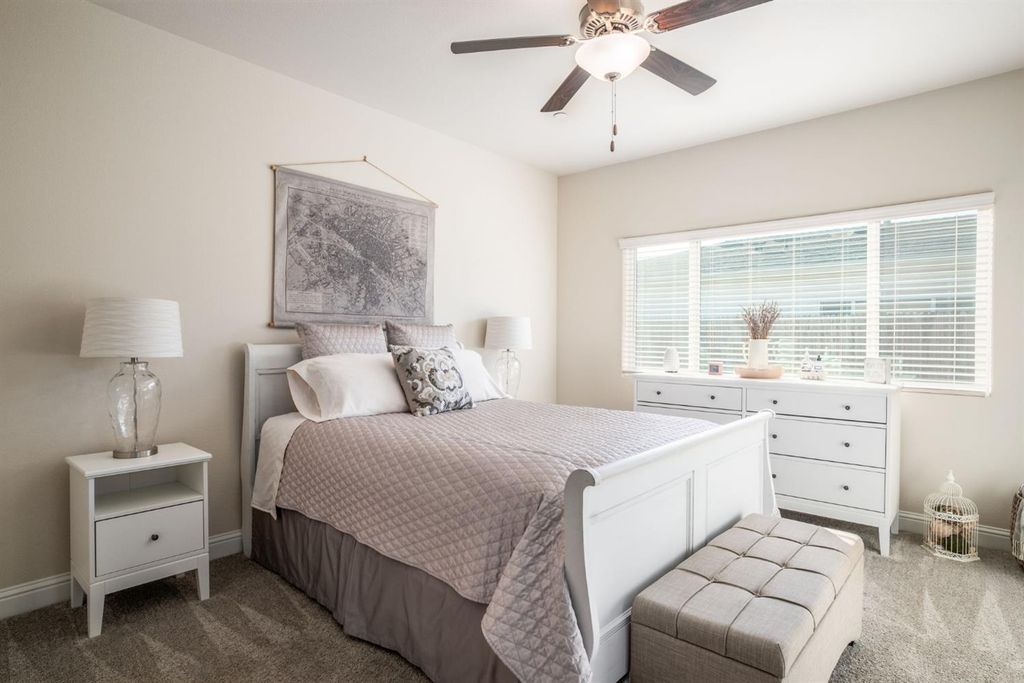 Image 13 of property listing at 1797 Clearwater Street, Tulare, CA 93274