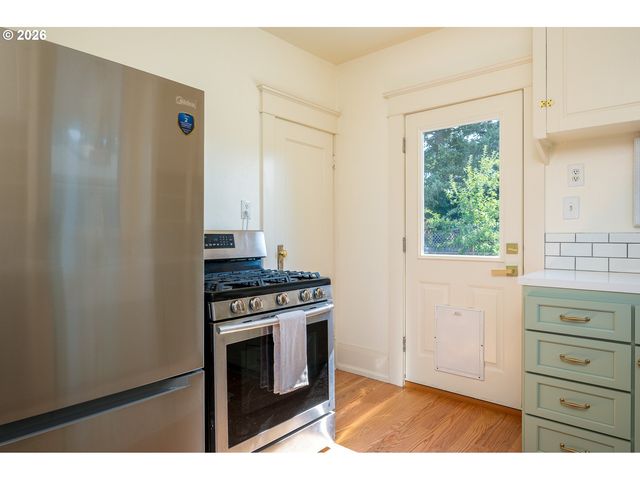 4930 Se 75TH Ave, Portland, OR 97206