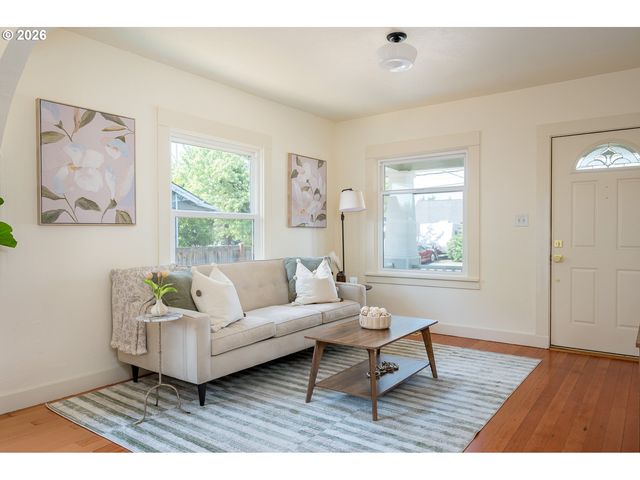 4930 Se 75TH Ave, Portland, OR 97206