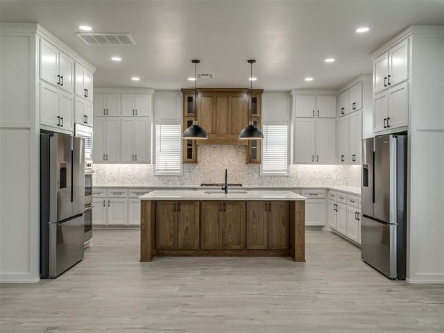 6305 NW 153rd Street, Edmond, OK 73013