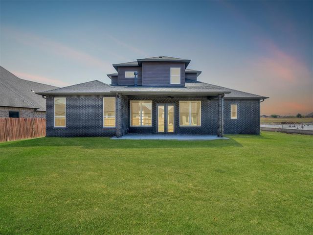 6305 NW 153rd Street, Edmond, OK 73013