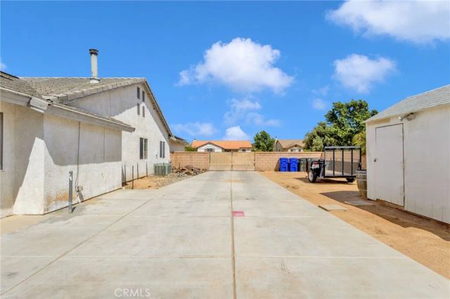 13330 Paraiso Road, Apple Valley, CA 92308