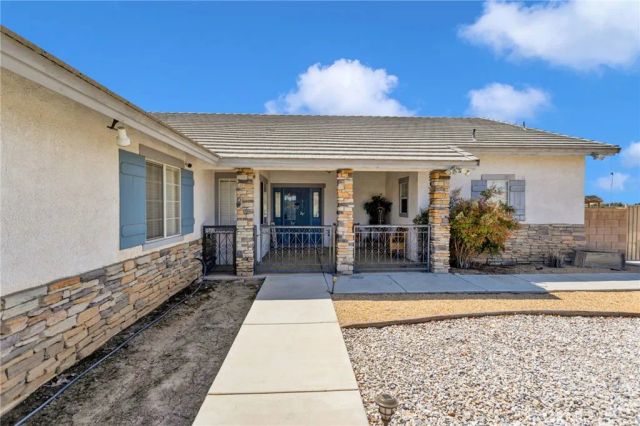 13330 Paraiso Road, Apple Valley, CA 92308