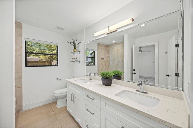 12523 Honeywood Trail, Houston, TX 77077