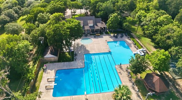 12523 Honeywood Trail, Houston, TX 77077