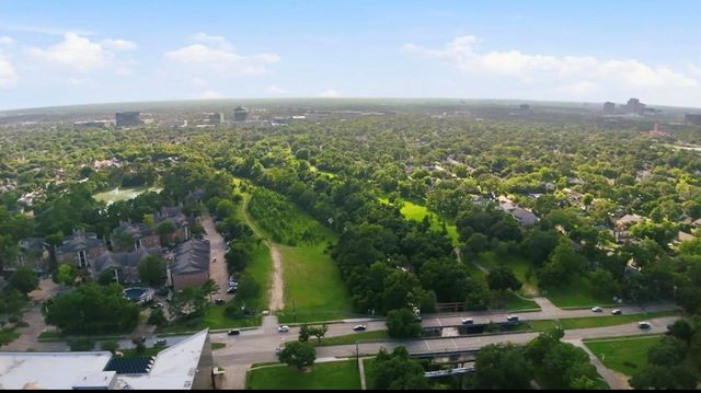 12523 Honeywood Trail, Houston, TX 77077