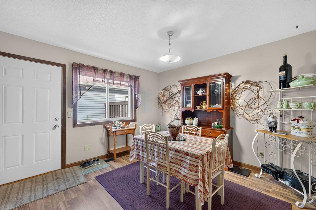 39208-39214 Grand Avenue, North Branch, MN 55056 — photo 4