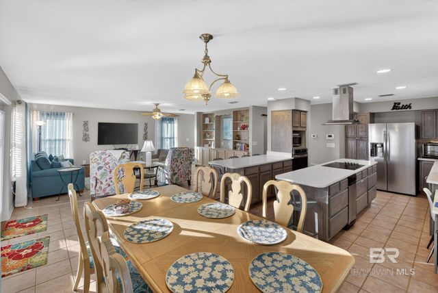 6552 Palmetto Drive, Gulf Shores, AL 36542