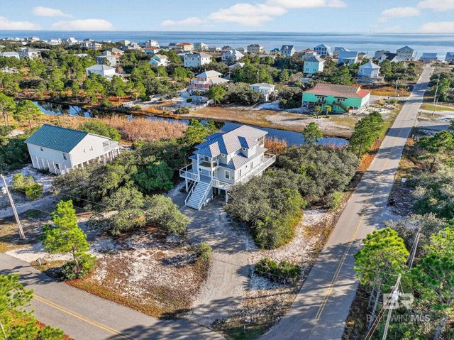 6552 Palmetto Drive, Gulf Shores, AL 36542