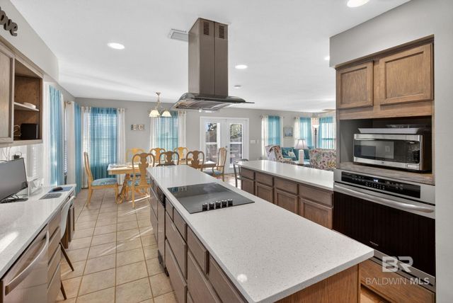 6552 Palmetto Drive, Gulf Shores, AL 36542