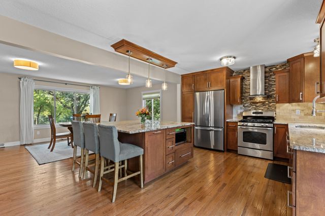 1715 35th Street NE, Rochester, MN 55906