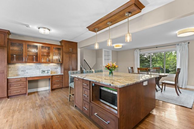 1715 35th Street NE, Rochester, MN 55906