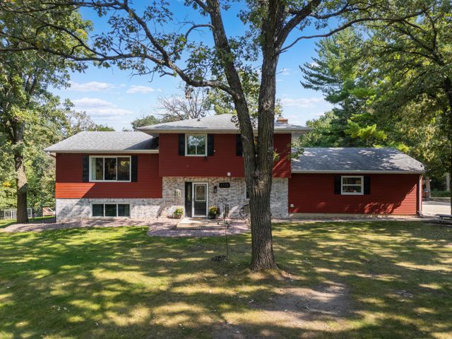 1715 35th Street NE, Rochester, MN 55906