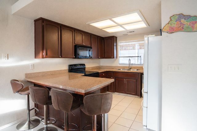 913 Jayhawk Way, Modesto, CA 95358