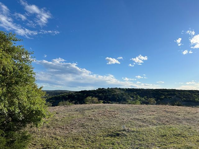 140 Evening View Point, Ingram, TX 78025
