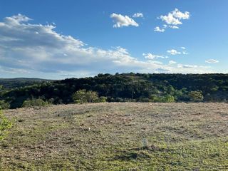140 Evening View Point, Ingram, TX 78025