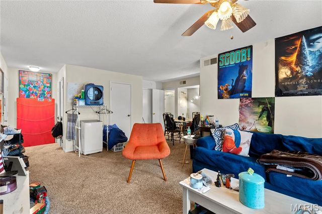 444 Chapel Ridge Drive F, Hazelwood, MO 63042