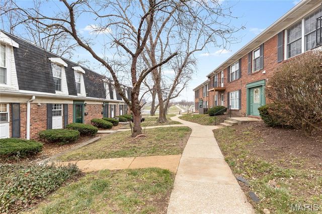 444 Chapel Ridge Drive F, Hazelwood, MO 63042