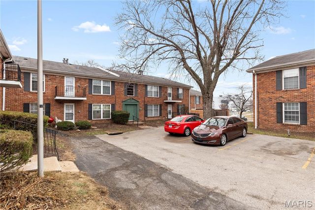 444 Chapel Ridge Drive F, Hazelwood, MO 63042