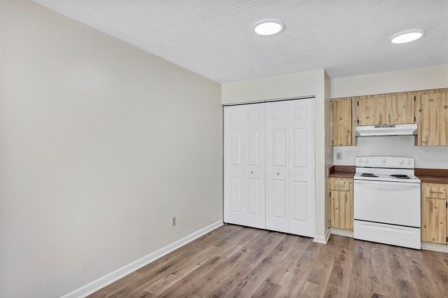 3800 SE 17TH COURT, Ocala, FL 34480