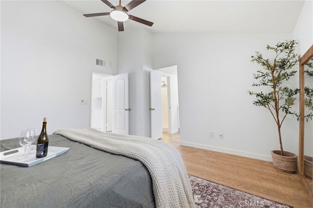 Image 19 of property listing at 18223 Soledad Canyon Road 49, Canyon Country, CA 91387