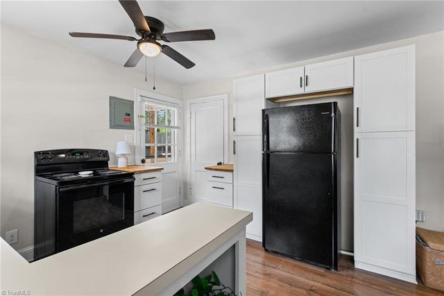 800 W Academy Street, Winston-salem, NC 27101